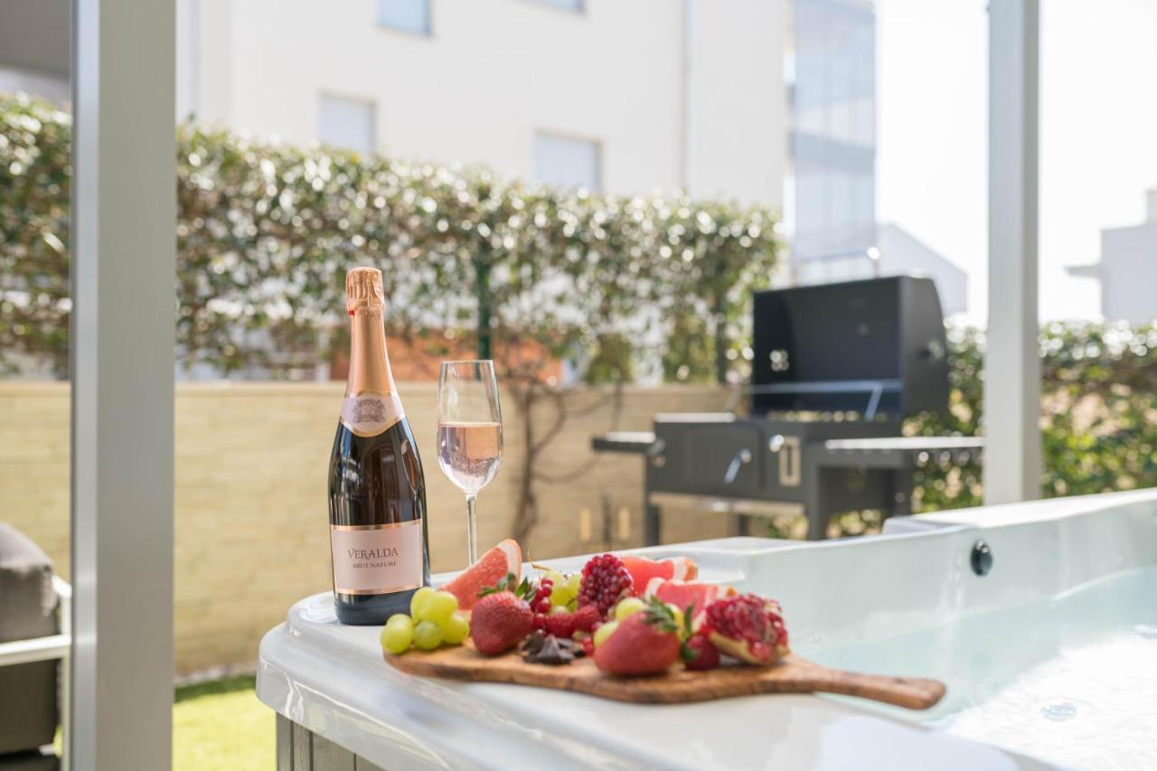 Apt Gioan Novigrad, 500M To Sea, Private Heated Jacuzzi, Bbq, Private Parking Новиград Экстерьер фото