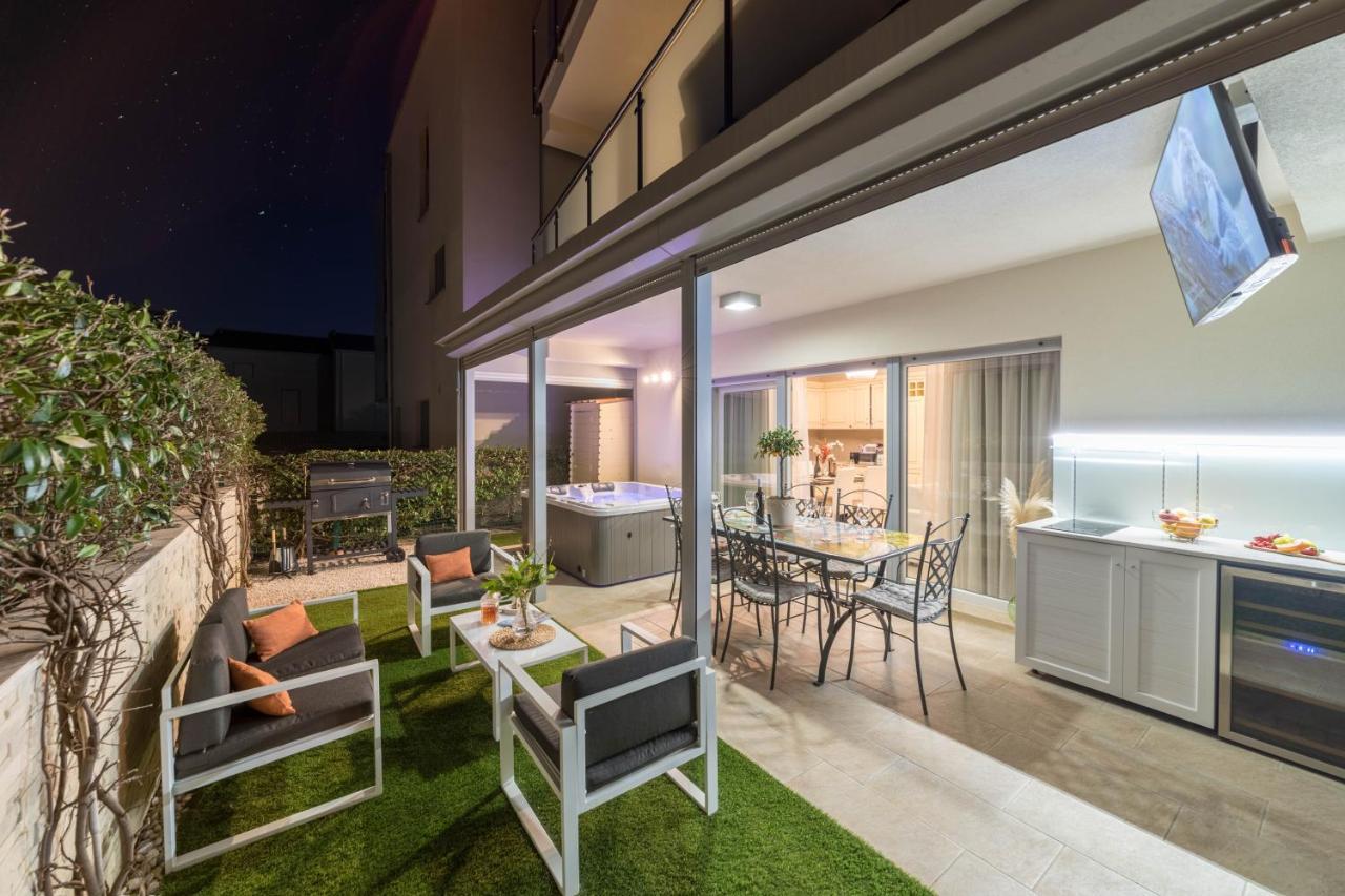 Apt Gioan Novigrad, 500M To Sea, Private Heated Jacuzzi, Bbq, Private Parking Новиград Экстерьер фото